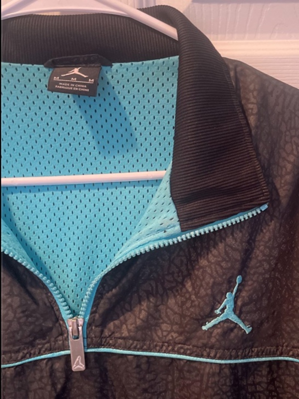 Jordan windbreaker - Picture 3 of 4